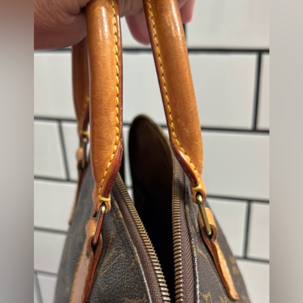 🌷🌷SALE TODAY ONLY Authentic Louis Vuitton Brown Monogram Alma Satchel. Bag only - Picture 10 of 10